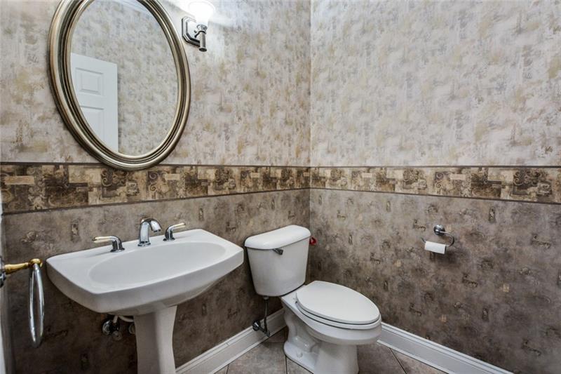 186 Davidson Road Mars, PA 16046 - Photo 8 of 25
