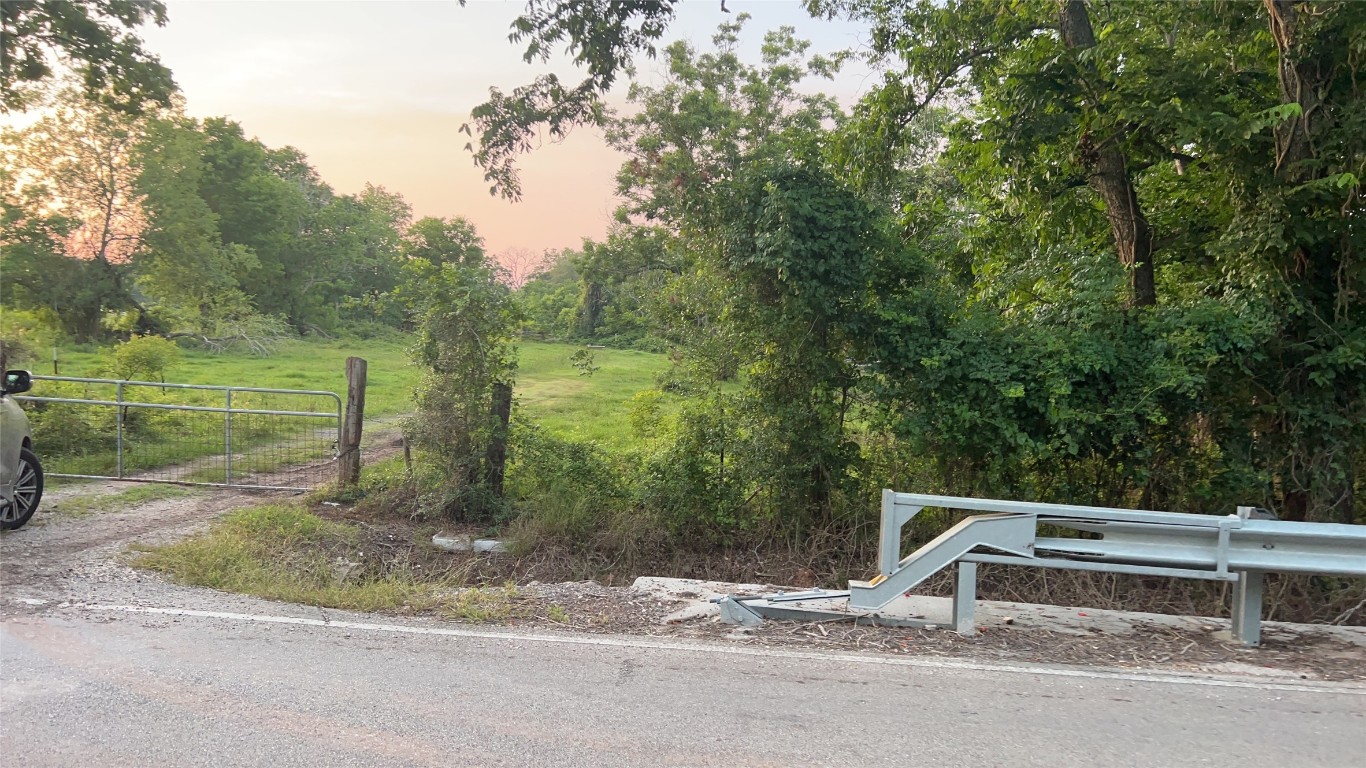 0 County Road 31 Angleton, TX 77515 - Photo 2 of 11