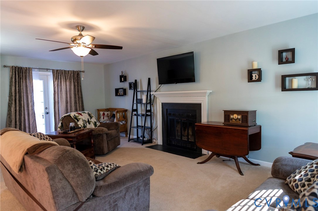4743 Fordham Road Chesterfield, VA 23236 - Photo 6 of 33 Gallery Image 6