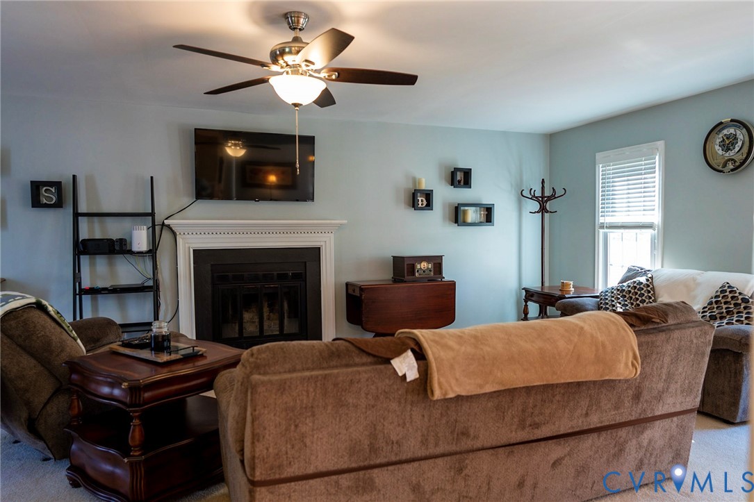 4743 Fordham Road Chesterfield, VA 23236 - Photo 7 of 33 Gallery Image 7