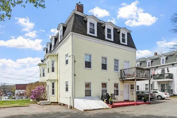 $419,000 | 155 Maple Street, Unit 1, Danvers, MA 01923