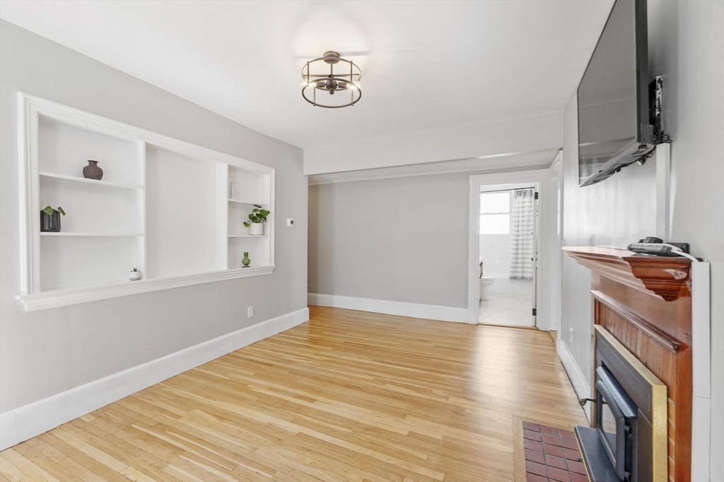 155 Maple Street, Unit 1 Danvers, MA 01923 - Photo 7 of 21