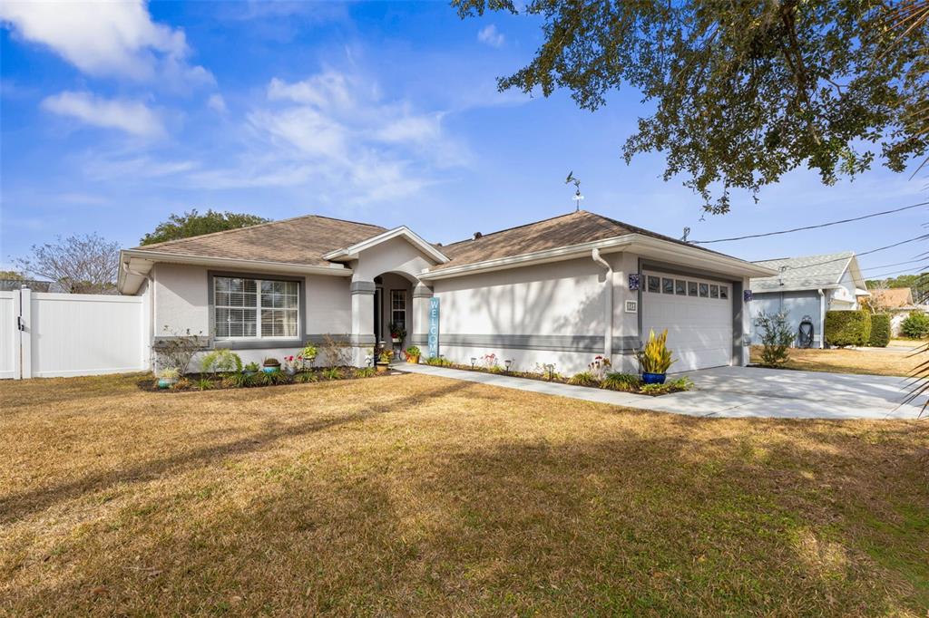 23 Palmyra Lane Palm Coast, FL 32164 - Photo 5 of 45