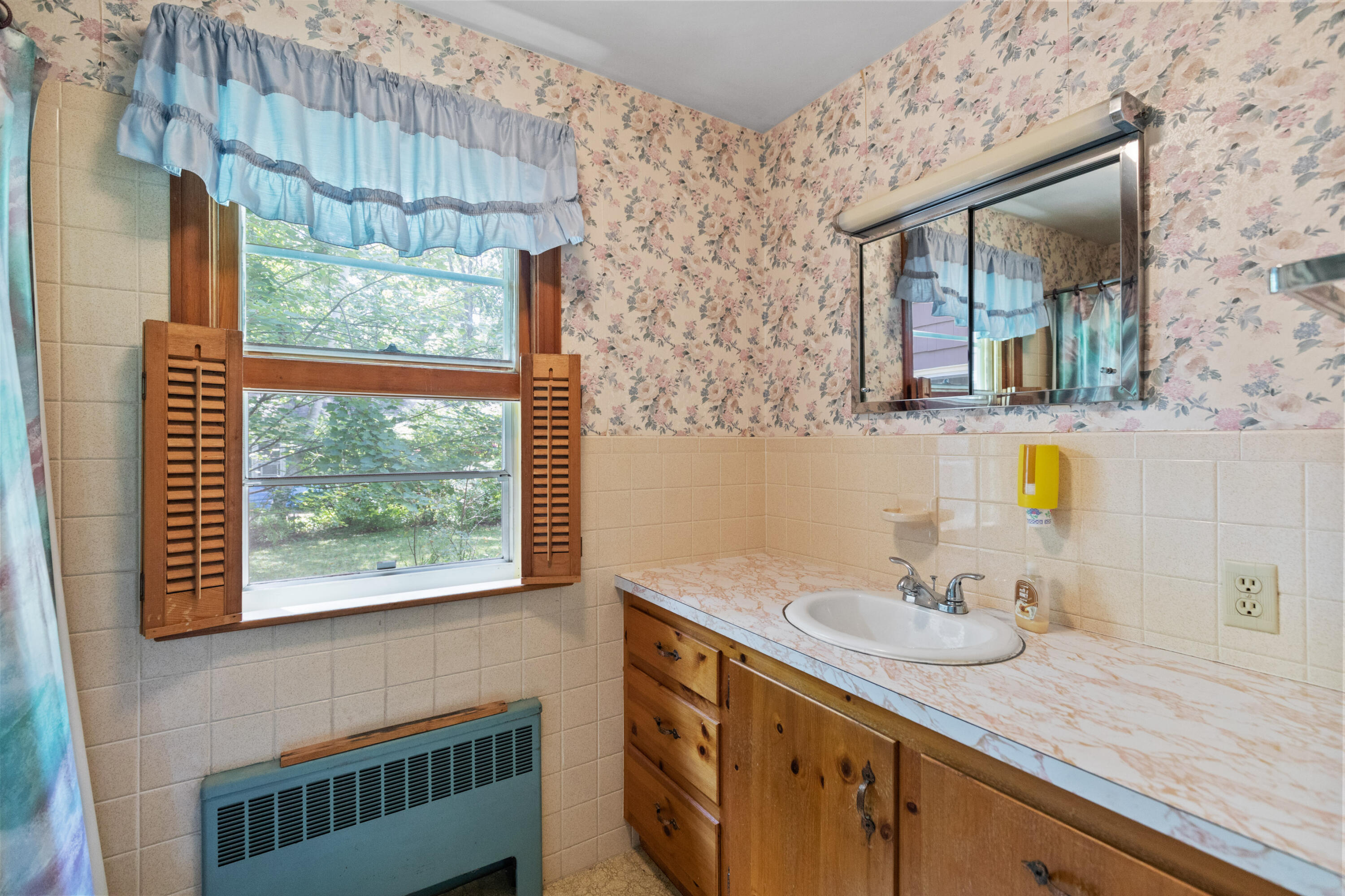 49 Pickering Street Sebago, ME 04029 - Photo 15 of 41 49 Pickering Street Sebago010