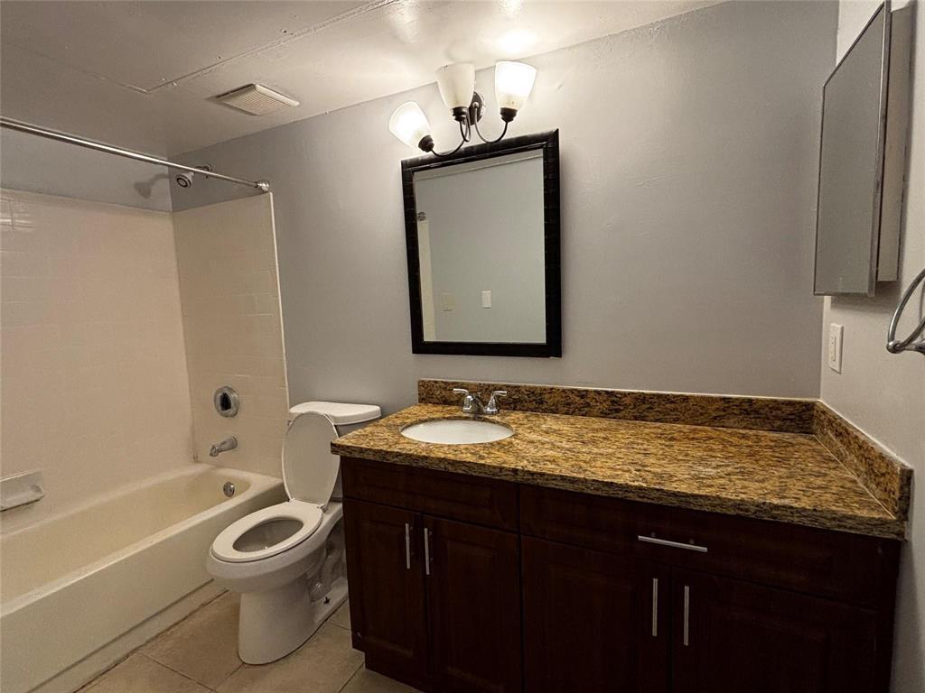 18340 Northwest 68th Avenue, Unit F Hialeah, FL 33015 - Photo 12 of 15 23