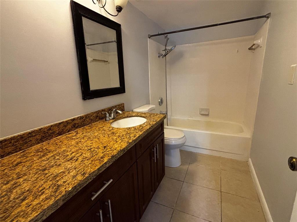 18340 Northwest 68th Avenue, Unit F Hialeah, FL 33015 - Photo 14 of 15 26