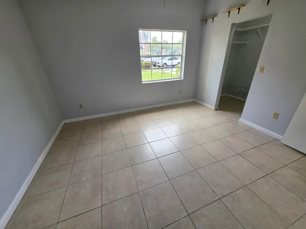 $2,300 | 18340 Northwest 68th Avenue, Unit F, Hialeah, FL 33015