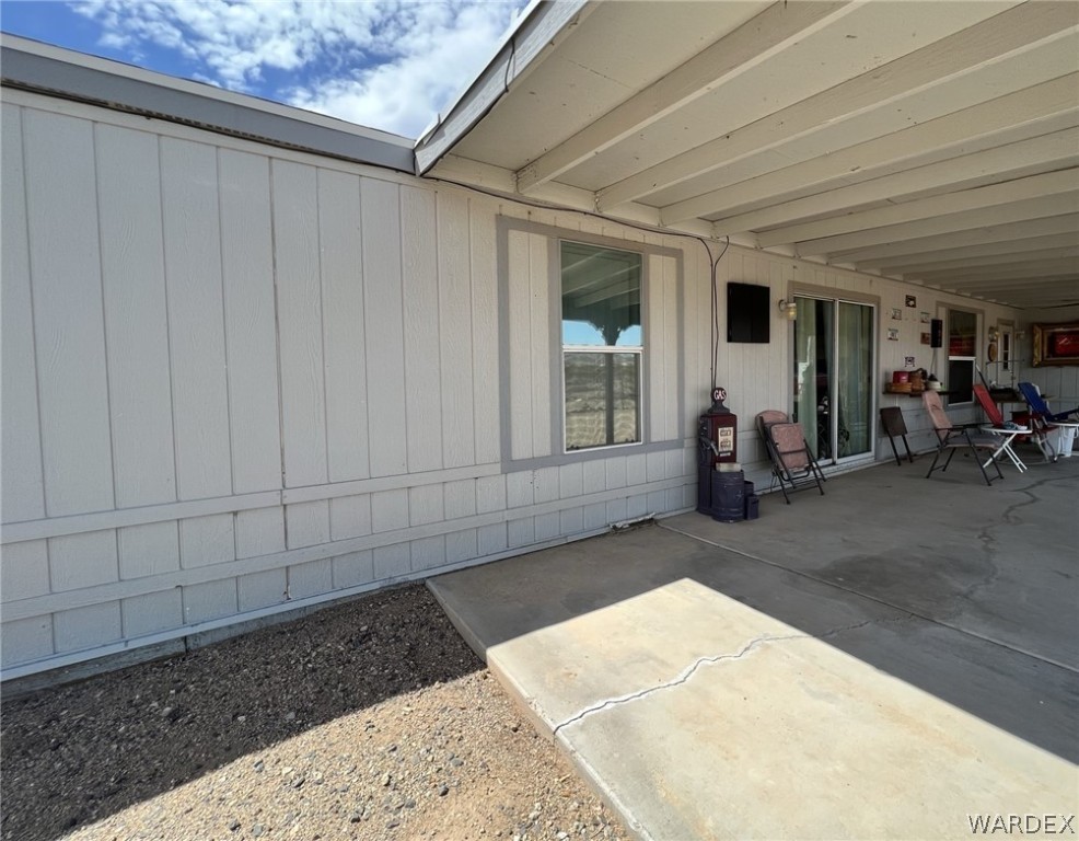 4037 Dugas Road Golden Valley, AZ 86413 - Photo 16 of 48
