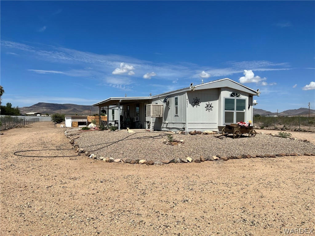 4037 Dugas Road Golden Valley, AZ 86413 - Photo 2 of 48