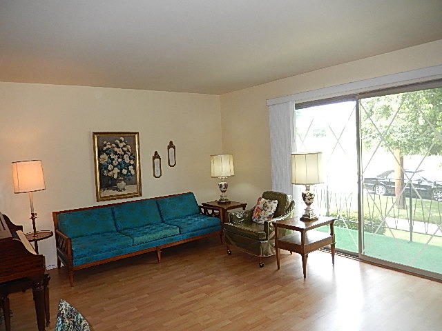 6045 103rd Street, Unit 1W Chicago Ridge, IL 60415 - Photo 2 of 19