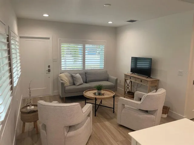 $2,400 | 720 East Gulf Boulevard, Unit A, Indian Rocks Beach, FL 33785