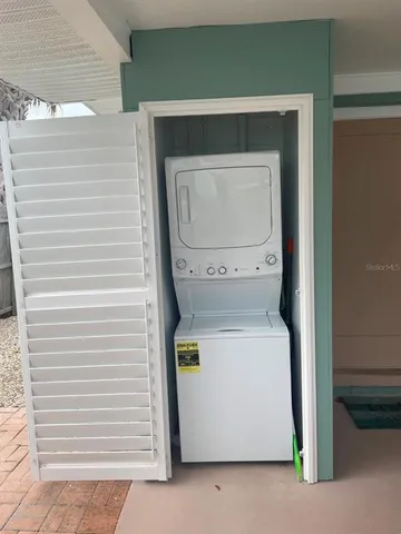 $2,400 | 720 East Gulf Boulevard, Unit A, Indian Rocks Beach, FL 33785