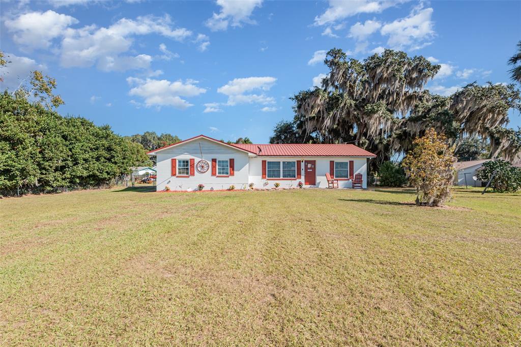 404 Grand Rondo East Crescent City, FL 32112 - Photo 2 of 40