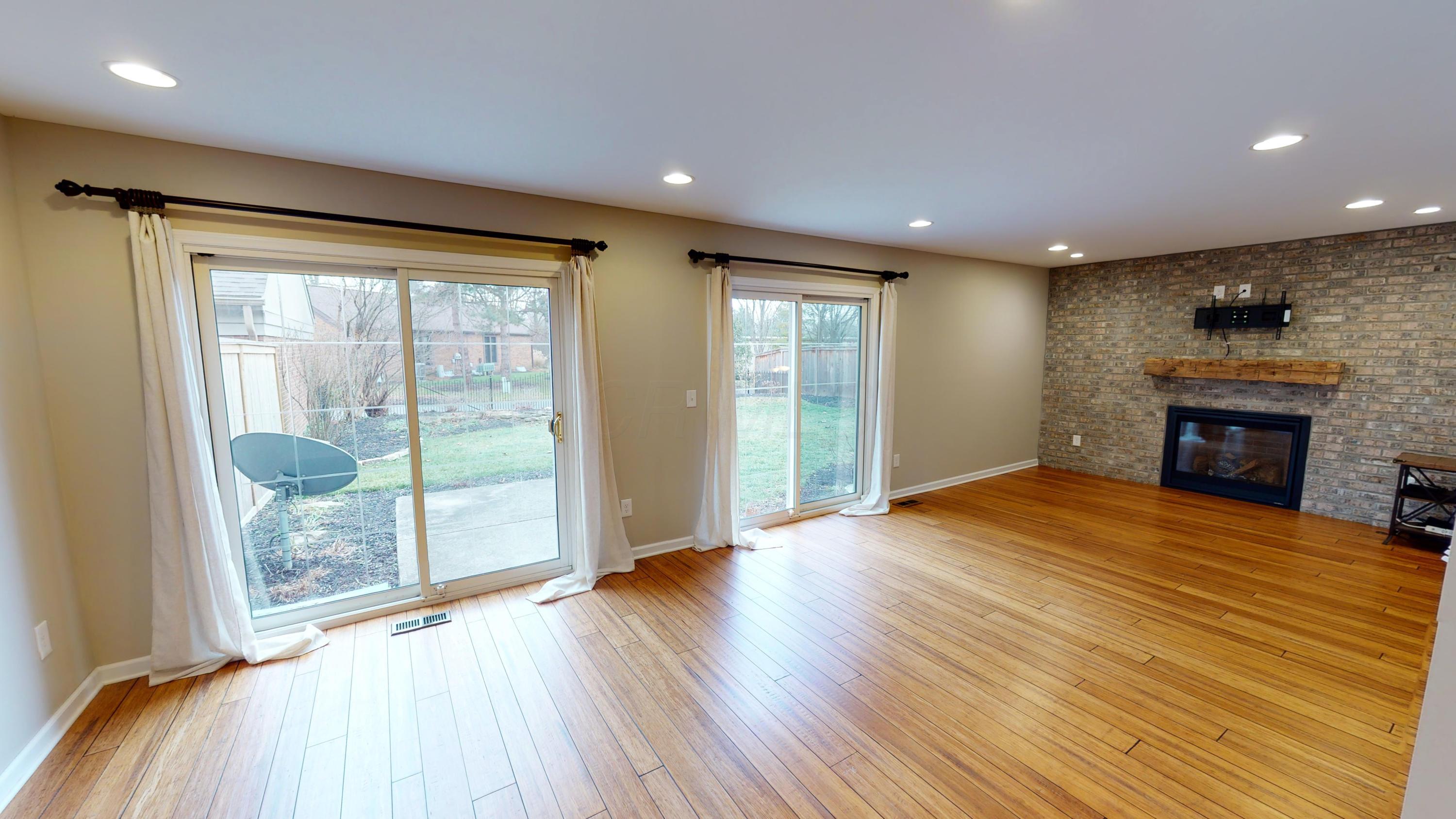 2165 Sandston Road Columbus, OH 43220 - Photo 12 of 41