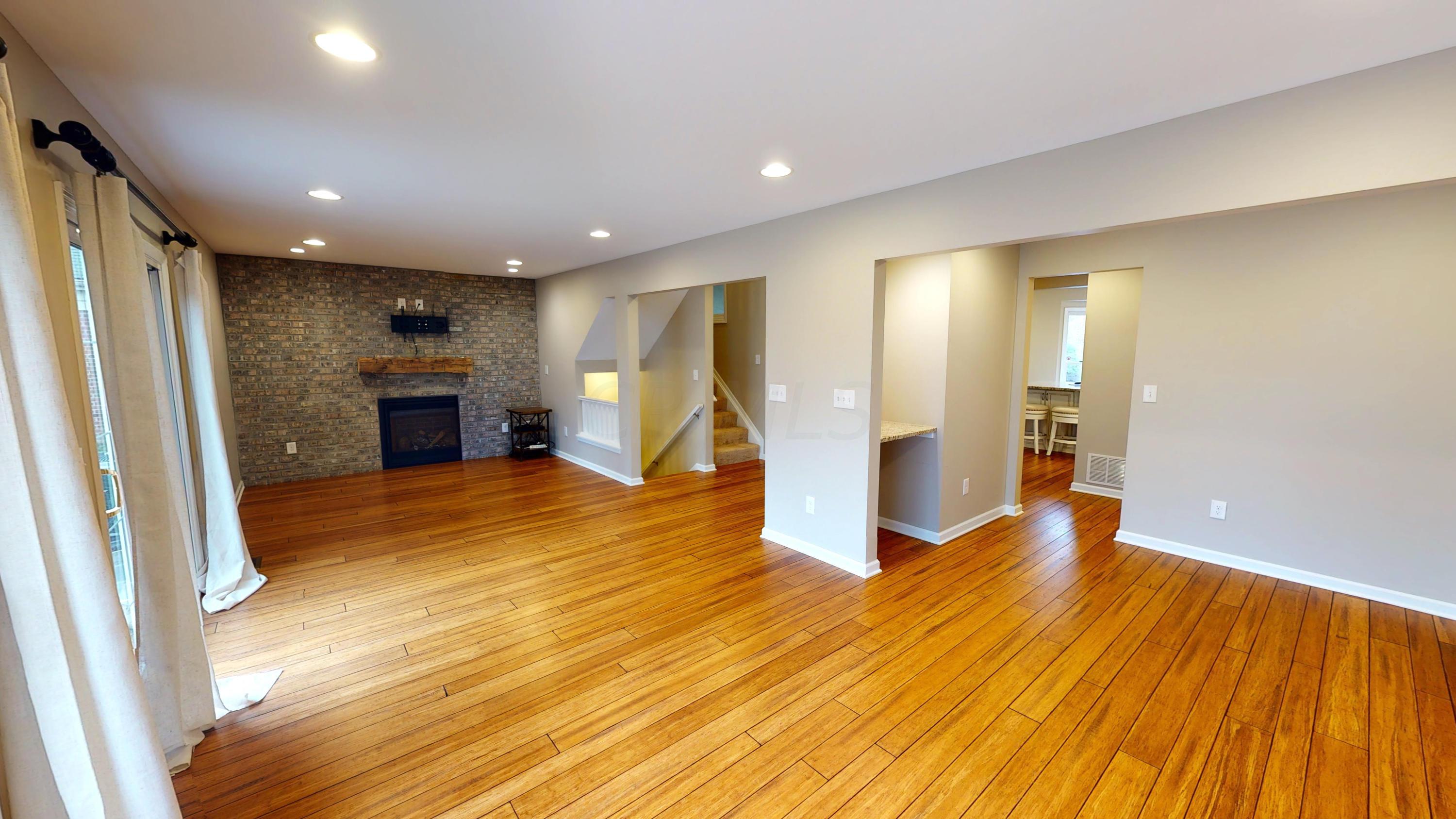 2165 Sandston Road Columbus, OH 43220 - Photo 14 of 41
