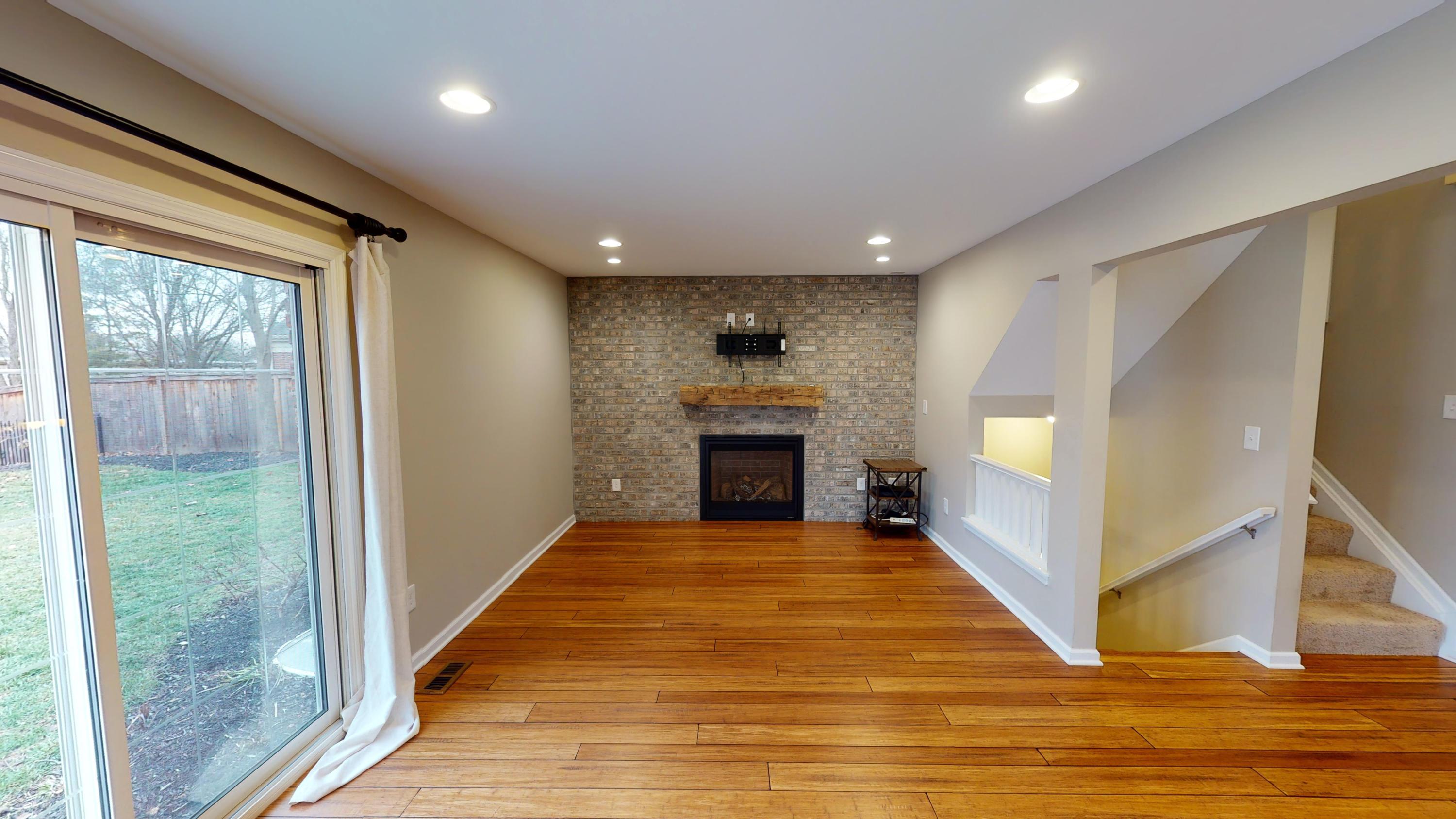 2165 Sandston Road Columbus, OH 43220 - Photo 15 of 41