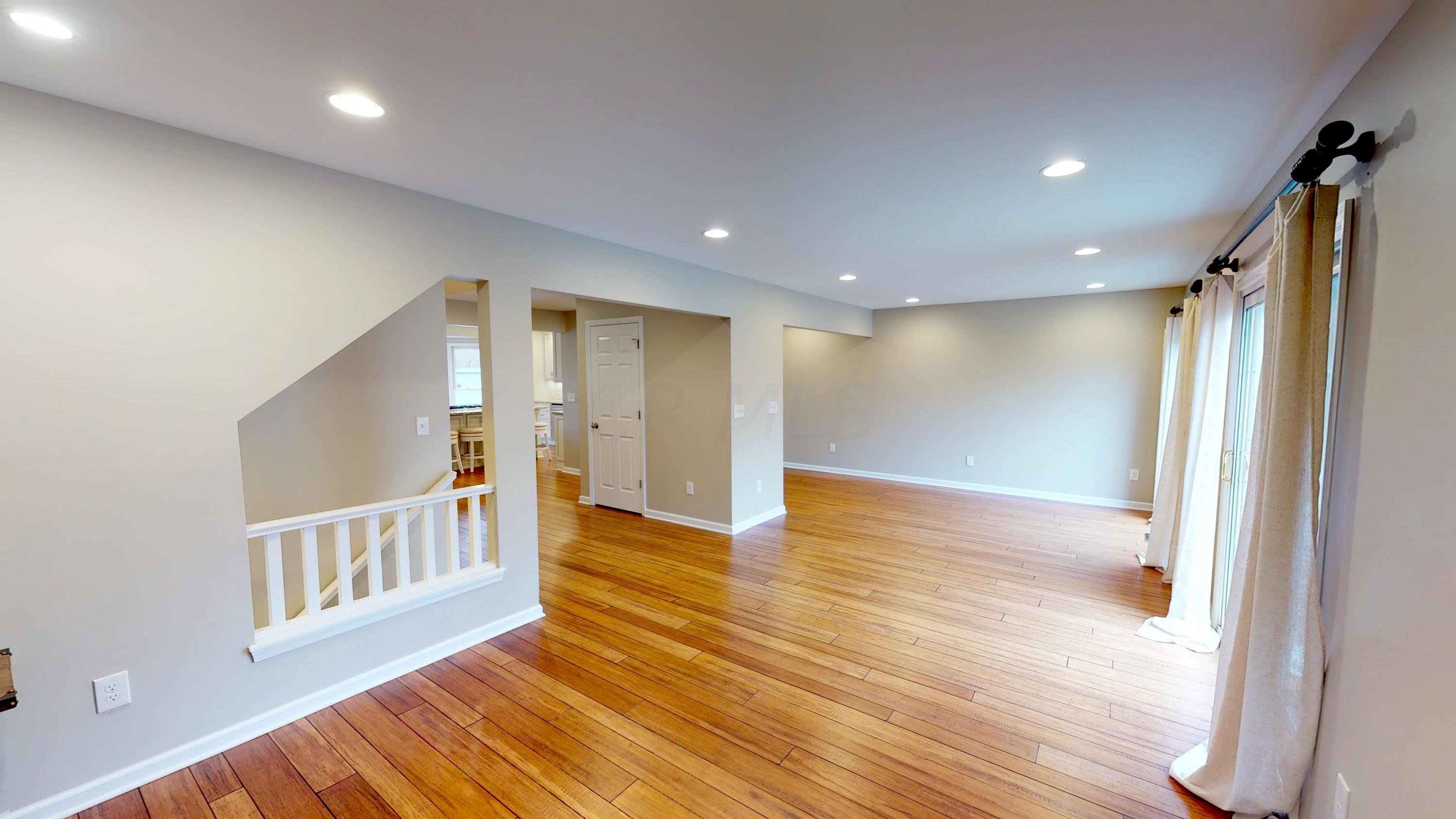 2165 Sandston Road Columbus, OH 43220 - Photo 17 of 41