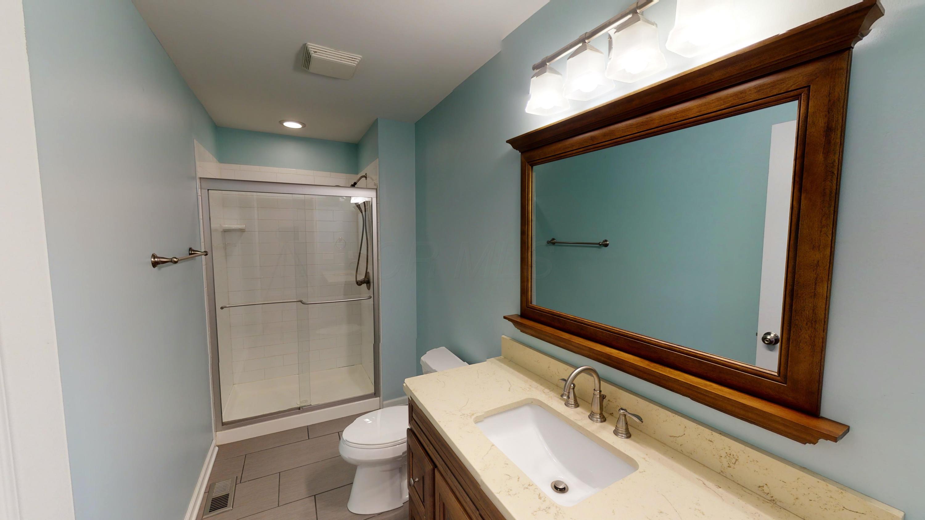 2165 Sandston Road Columbus, OH 43220 - Photo 23 of 41