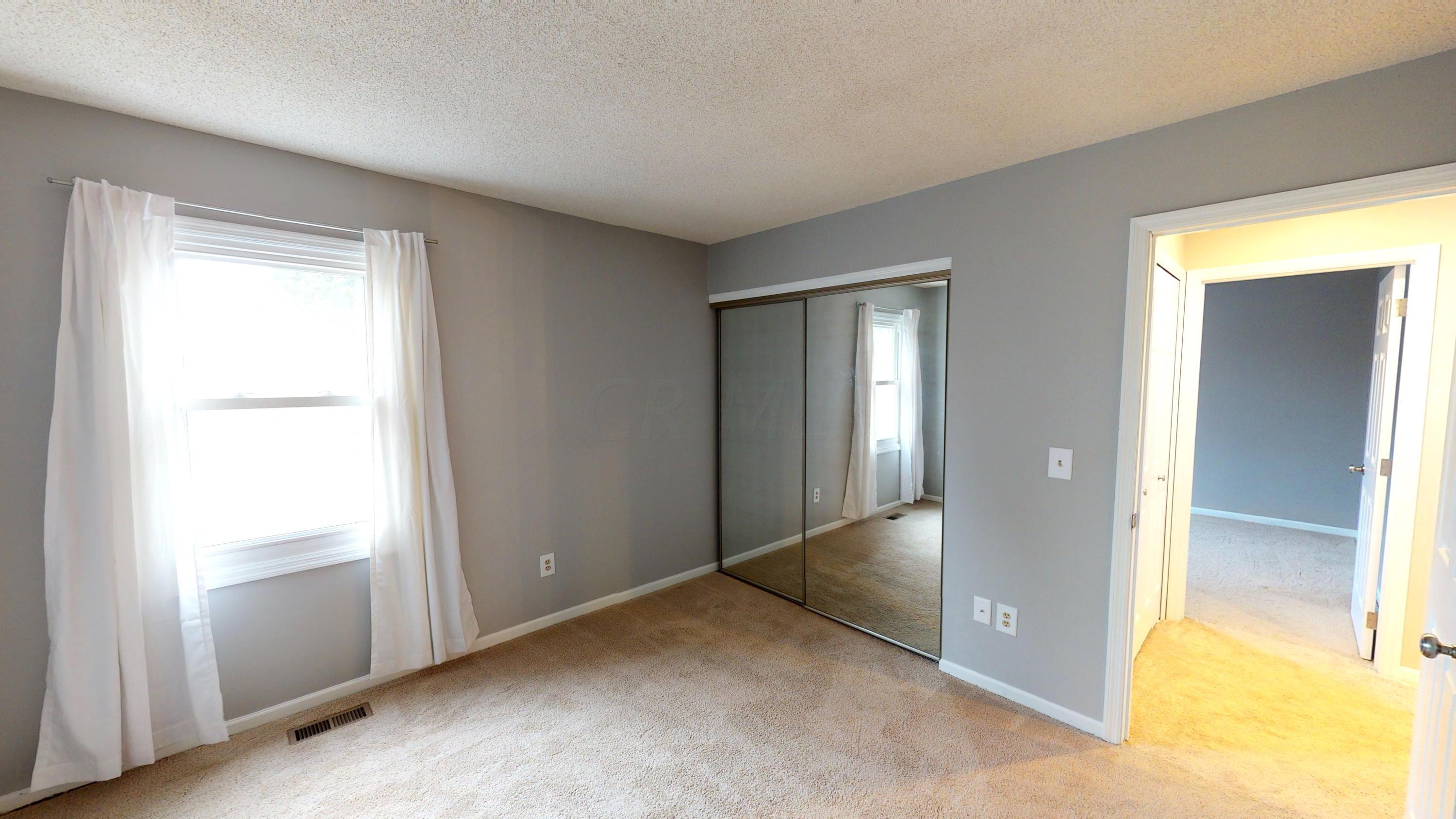 2165 Sandston Road Columbus, OH 43220 - Photo 28 of 41