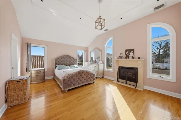 $1,898,000 | 141-16 11th Avenue | Whitestone