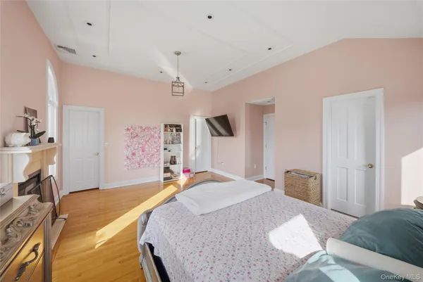 $1,898,000 | 141-16 11th Avenue | Whitestone