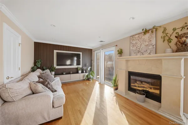 $1,898,000 | 141-16 11th Avenue | Whitestone