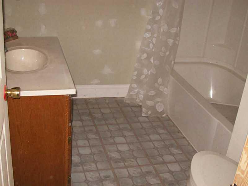 28 Branch Mills Road South China, ME 04358 - Photo 10 of 13 Bathroom.