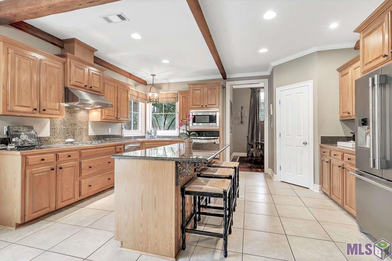 9243 Homestead Drive Baton Rouge, LA 70817 - Photo 11 of 33 Kitchen