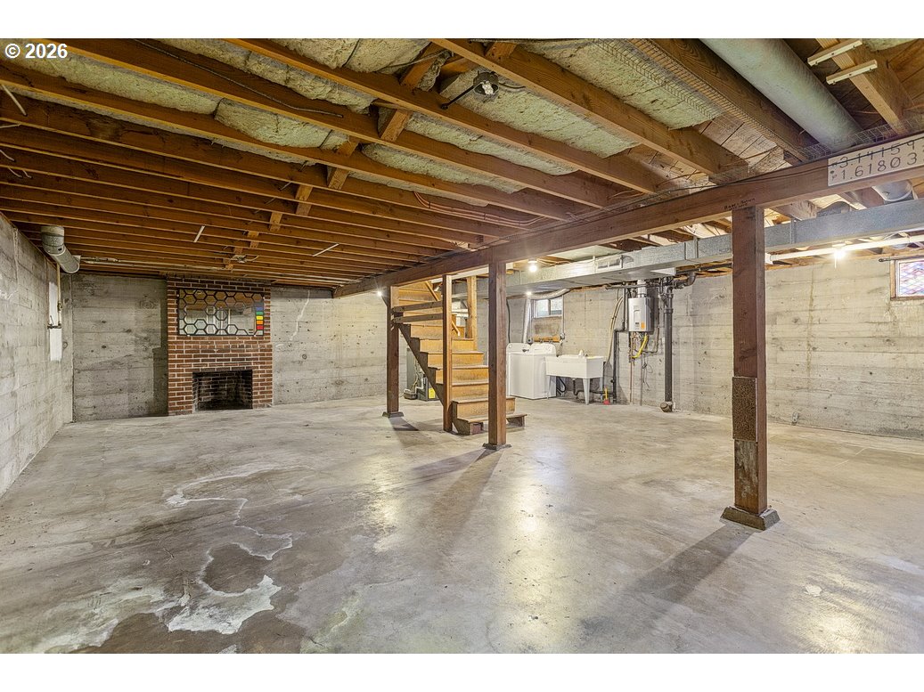 14035 Southeast Harrison Street Portland, OR 97233 - Photo 22 of 32 a view of empty room with wooden floor