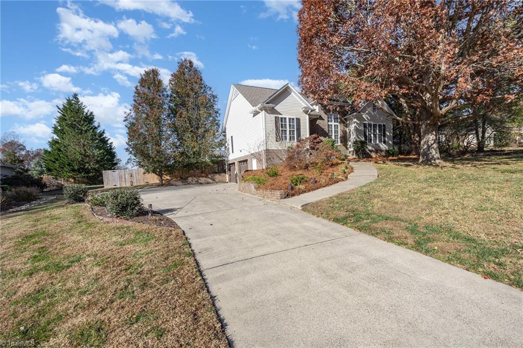 300 Ridge Drive Lexington, NC 27295 - Photo 6 of 35