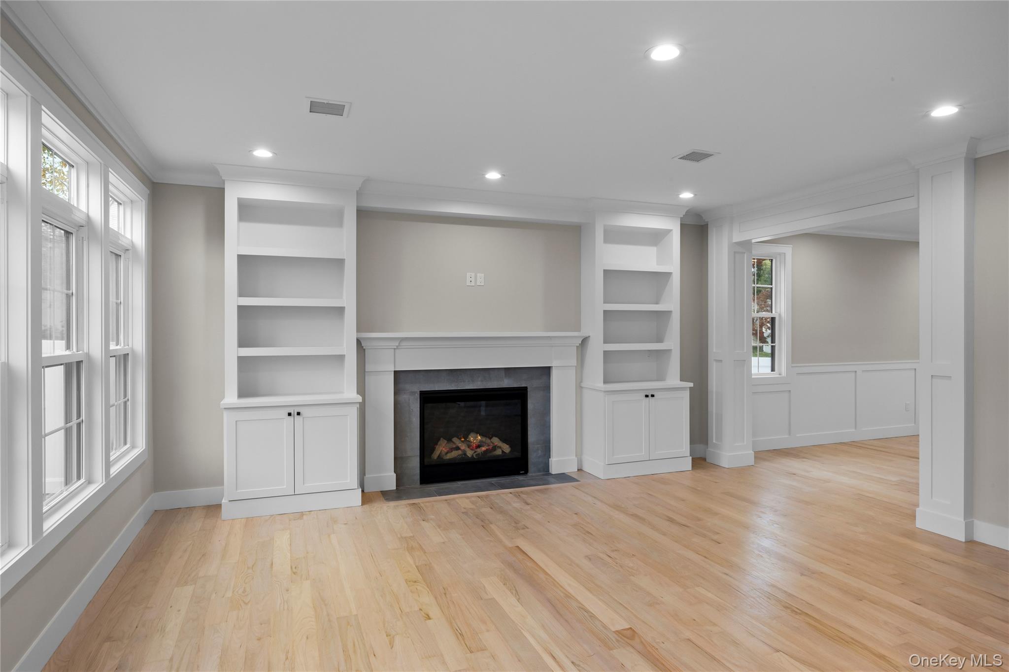 21 Devon Road Bethpage, NY 11714 - Photo 15 of 41