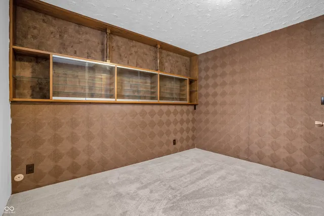 $238,900 | 6711 Granner Circle, Indianapolis, IN 46221