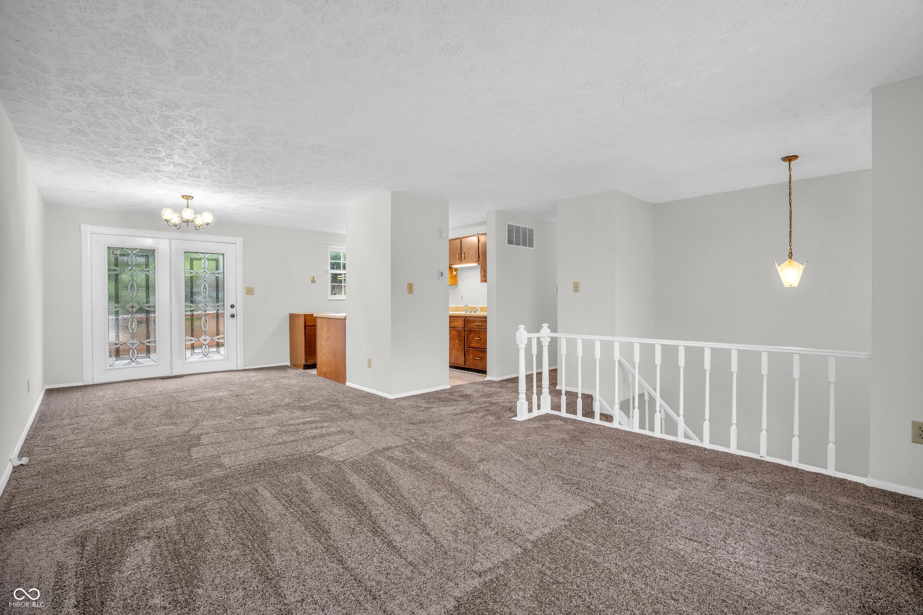 6711 Granner Circle Indianapolis, IN 46221 - Photo 7 of 44