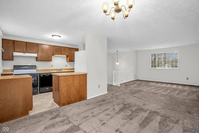 $238,900 | 6711 Granner Circle, Indianapolis, IN 46221