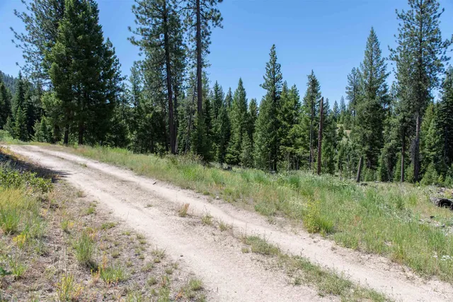 $250,325 | 33 Clear Creek Road, Cascade, ID 83611