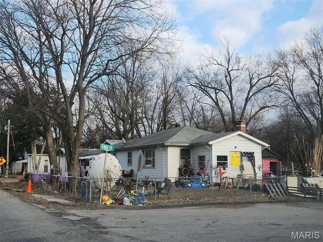 $40,000 | 124 North 7th Street, East Carondelet, IL 62240