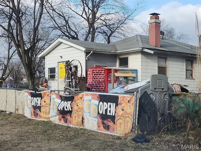 $40,000 | 124 North 7th Street, East Carondelet, IL 62240