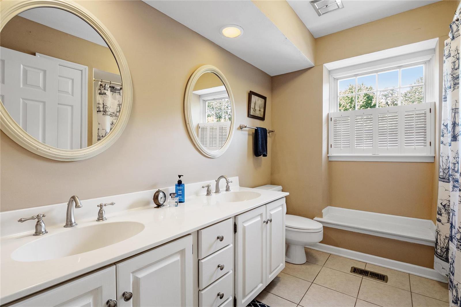 3 Broadview Farm Road Creve Coeur, MO 63141 - Photo 28 of 44 Gallery Image 28