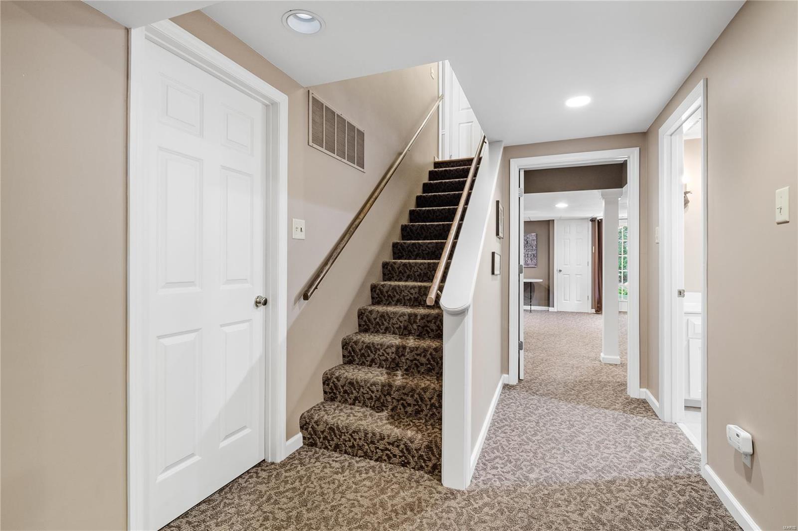 3 Broadview Farm Road Creve Coeur, MO 63141 - Photo 29 of 44 Gallery Image 29