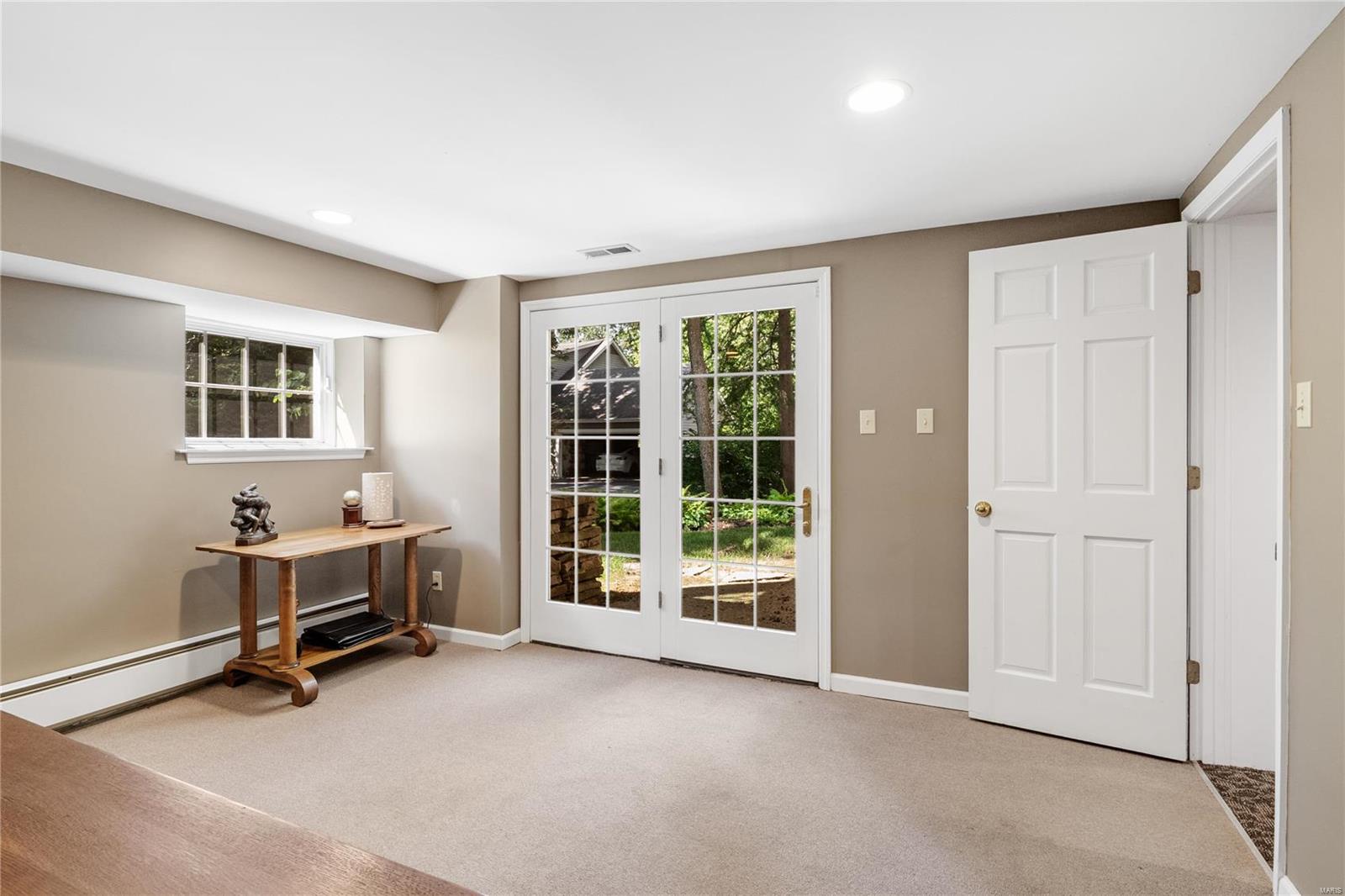 3 Broadview Farm Road Creve Coeur, MO 63141 - Photo 31 of 44 Gallery Image 31