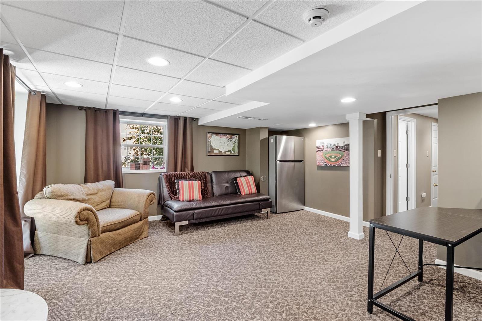 3 Broadview Farm Road Creve Coeur, MO 63141 - Photo 33 of 44 Gallery Image 33