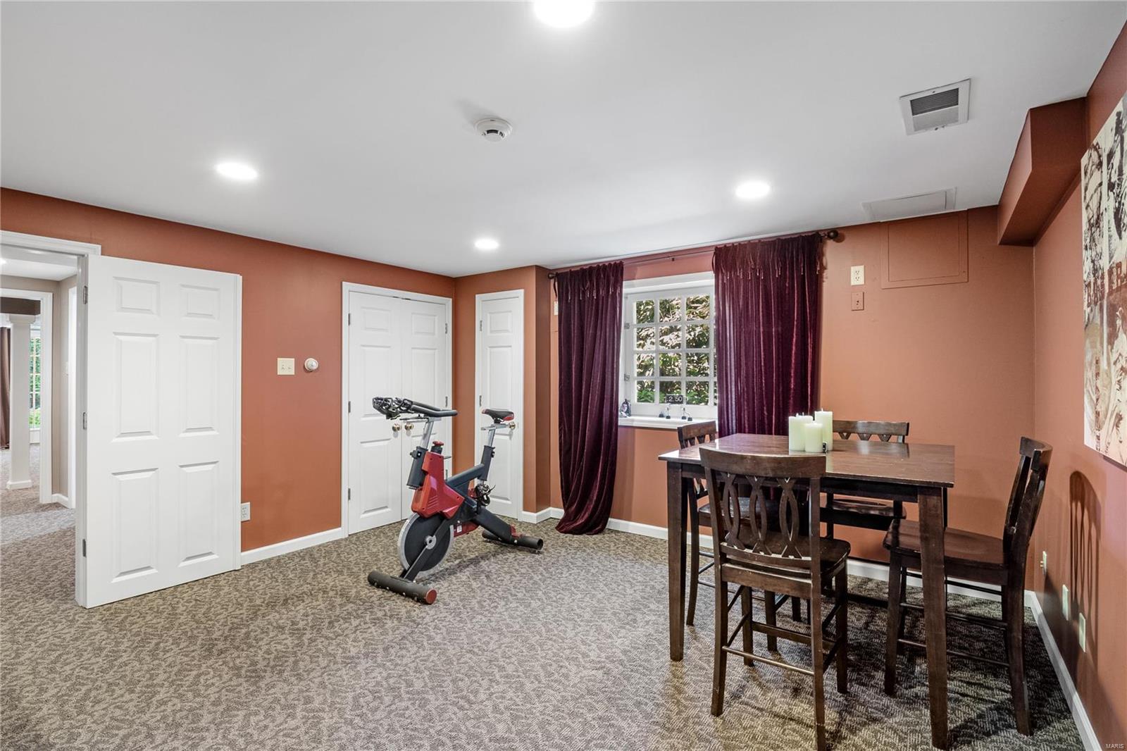 3 Broadview Farm Road Creve Coeur, MO 63141 - Photo 35 of 44 Gallery Image 35
