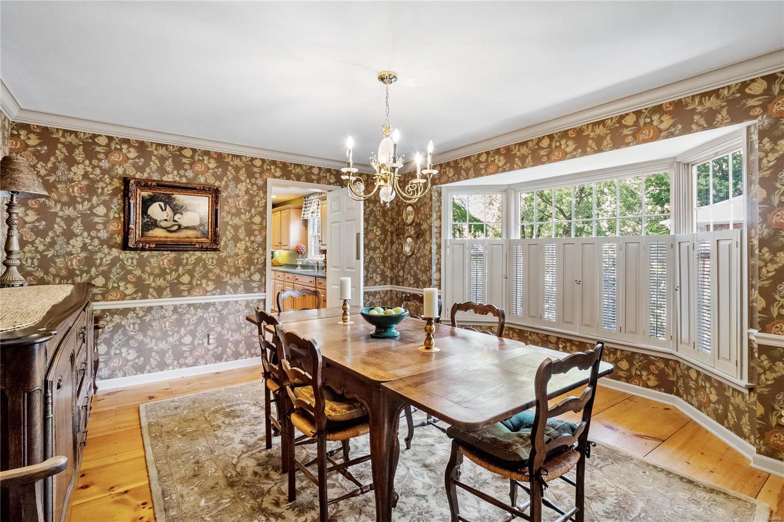 3 Broadview Farm Road Creve Coeur, MO 63141 - Photo 9 of 44 Gallery Image 9