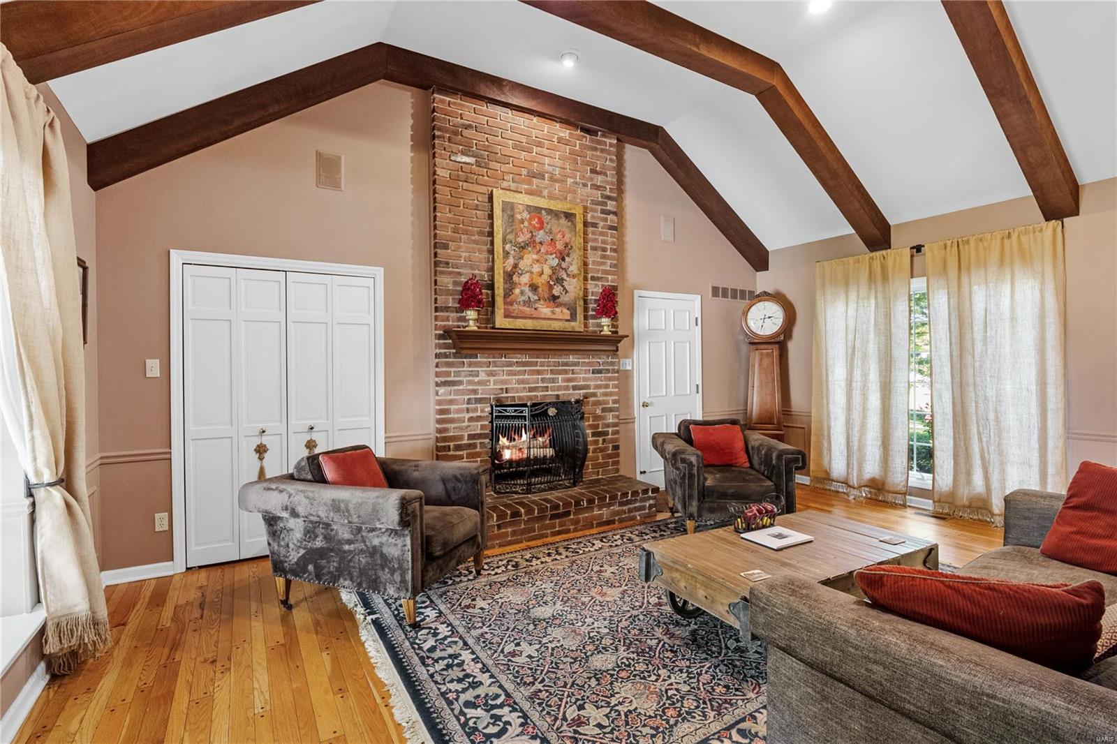 3 Broadview Farm Road Creve Coeur, MO 63141 - Photo 10 of 44 Gallery Image 10