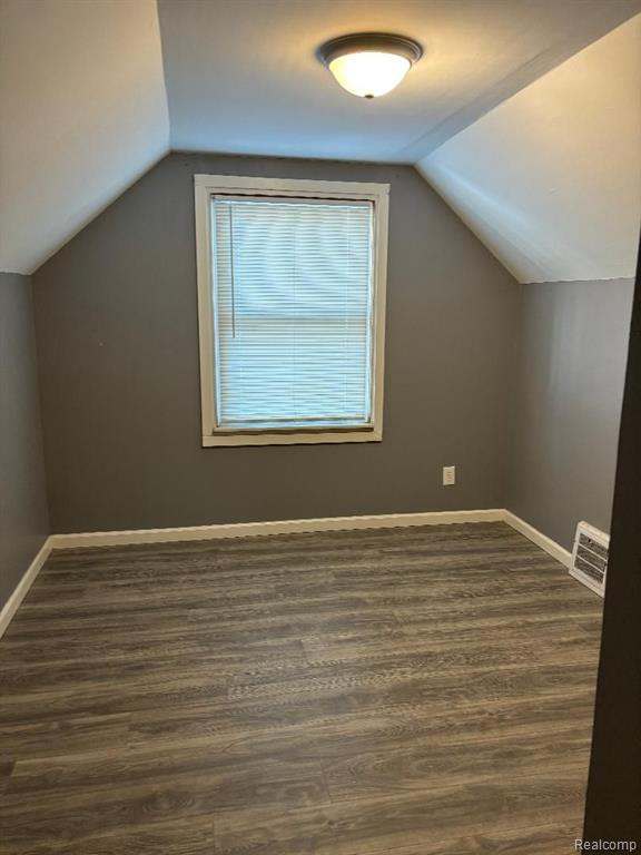 5248 Howe Road Wayne, MI 48184 - Photo 12 of 14
