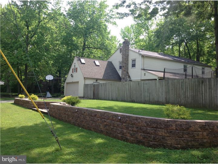 4 Holden Road Cherry Hill, NJ 08034 - Photo 22 of 23 Exterior Side