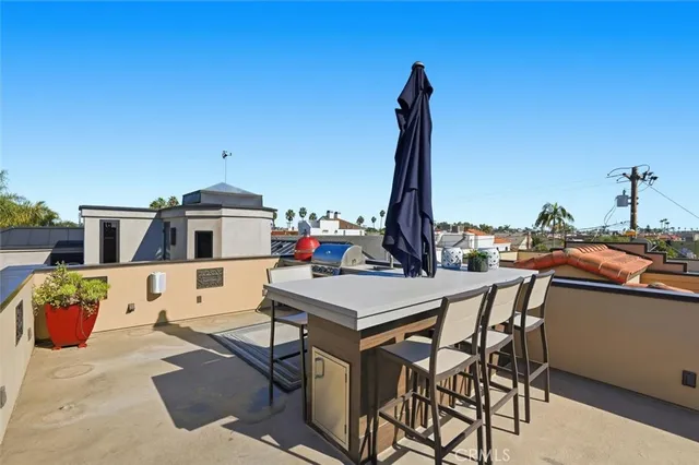 $3,250,000 | 5433 East The Toledo, Long Beach, CA 90803