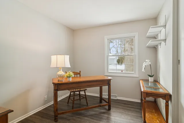 $350,000 | 11 Crestview Terrace, Buffalo Grove, IL 60089