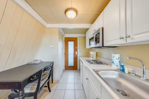 $145,000 | 1300 Kamehameha V Highway, Unit 202, Kaunakakai, HI 96748