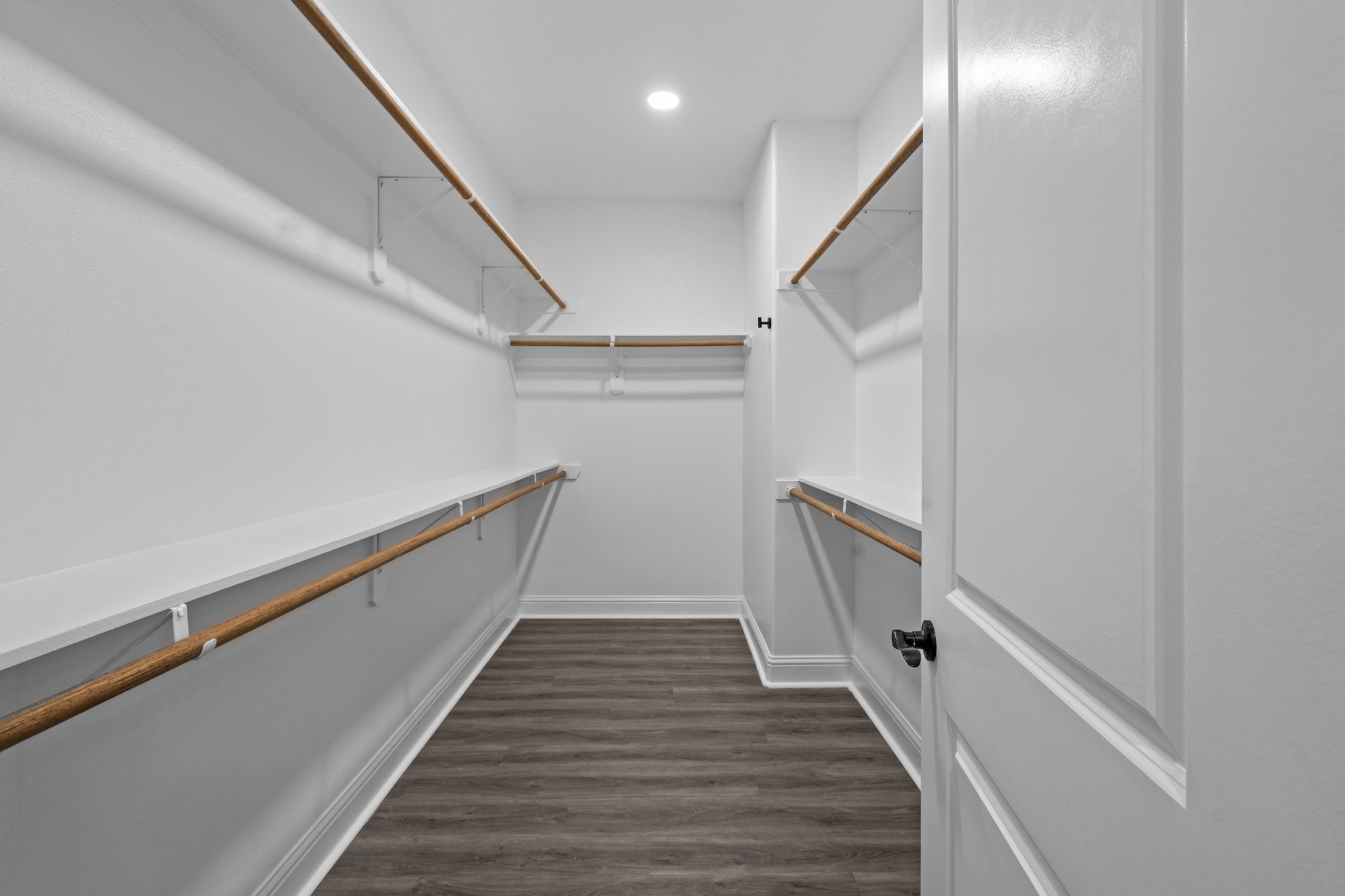 5250 HIghlander Drive Orange, TX 77630 - Photo 10 of 20 a view of a hallway with stairs